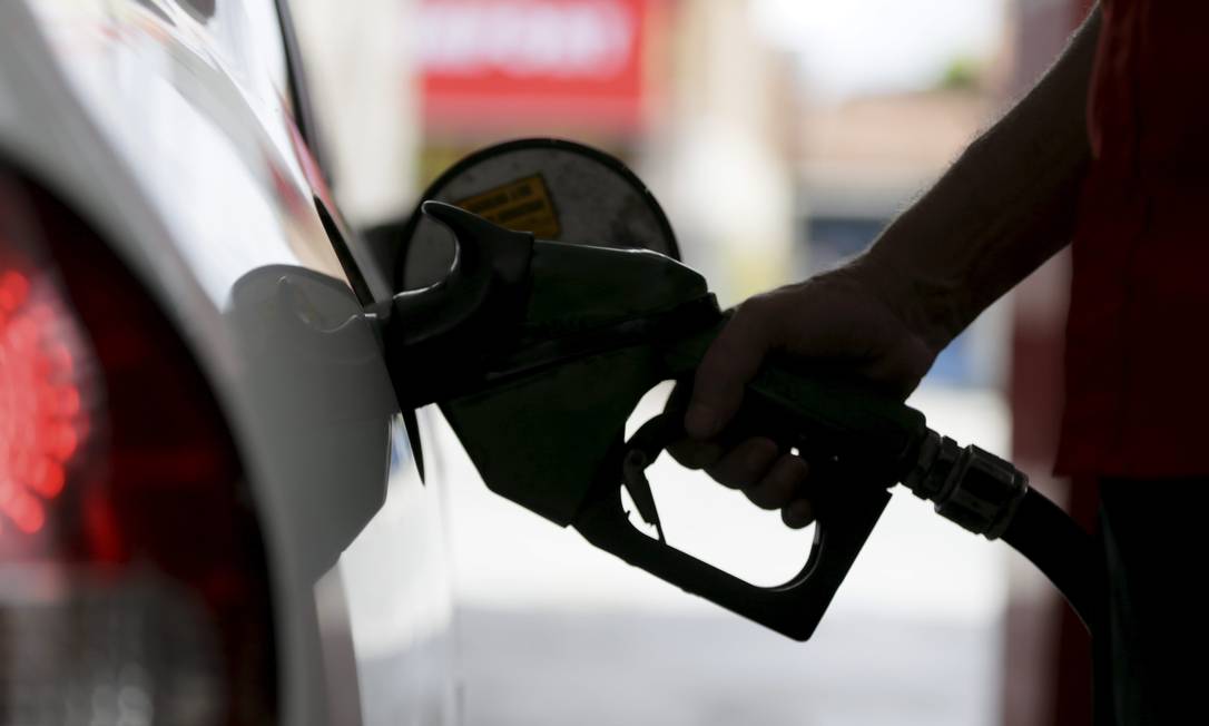 Fuel prices spurred Bolsonaro's intervention in Petrobras Photo: Custódio Coimbra / Agência O Globo