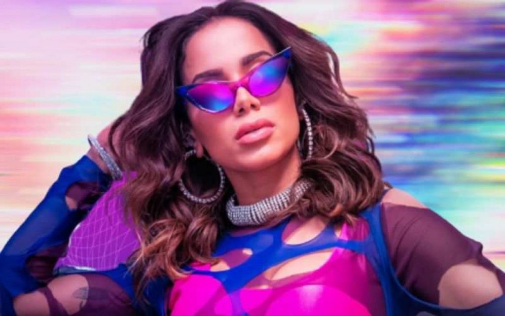 Anita wins “Best Female Artist” at the Latin American Music – Entertainment Awards