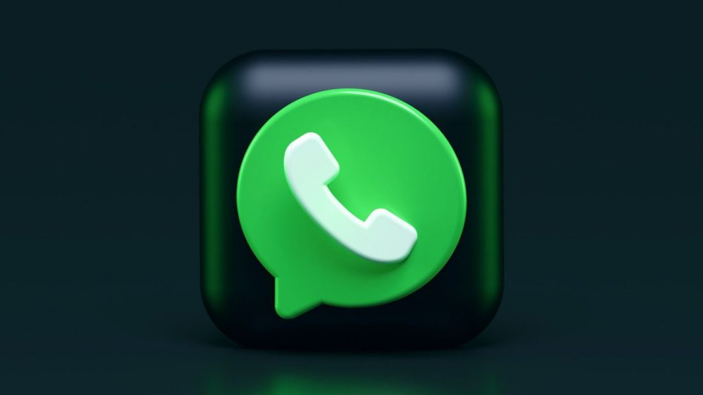 How to clean WhatsApp and free up space on iPhone