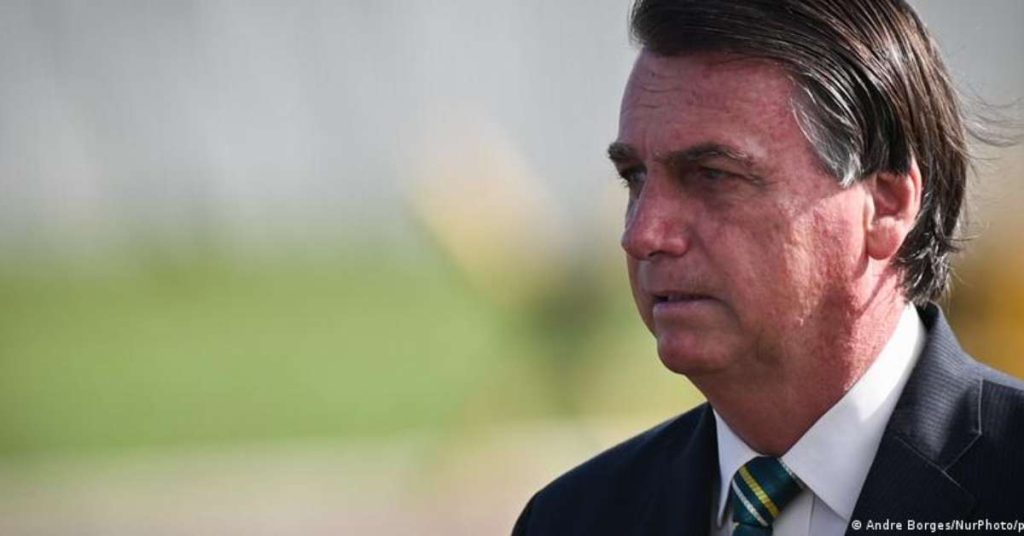 Bolsonaro ignores the danger of conflict and will go to Russia