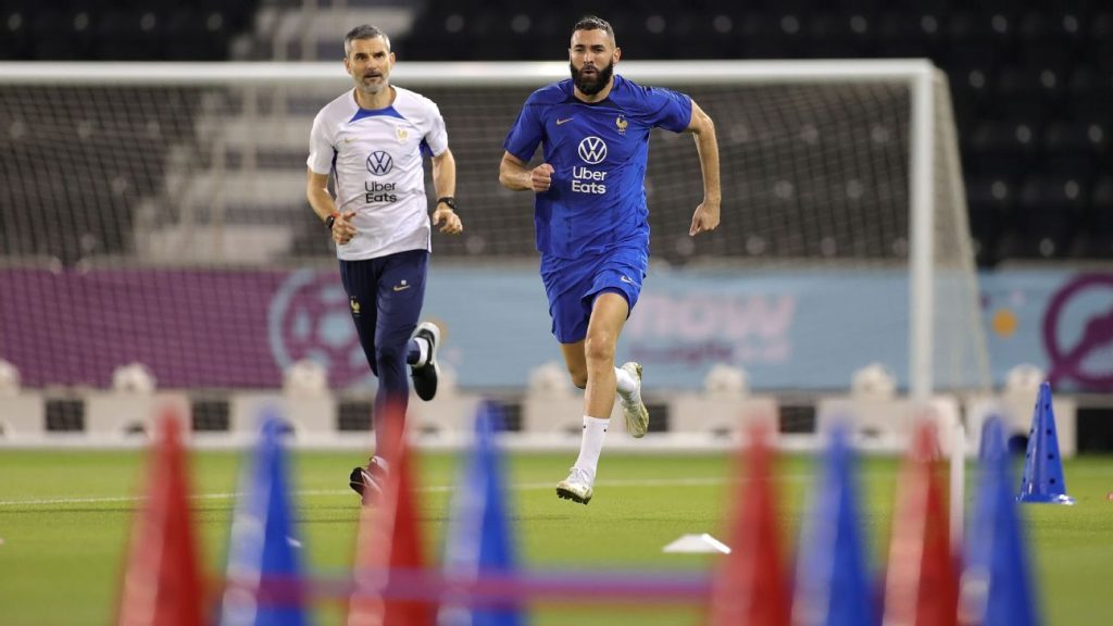 Benzema leaves France after suffering an injury in training, outside the Qatar World Cup